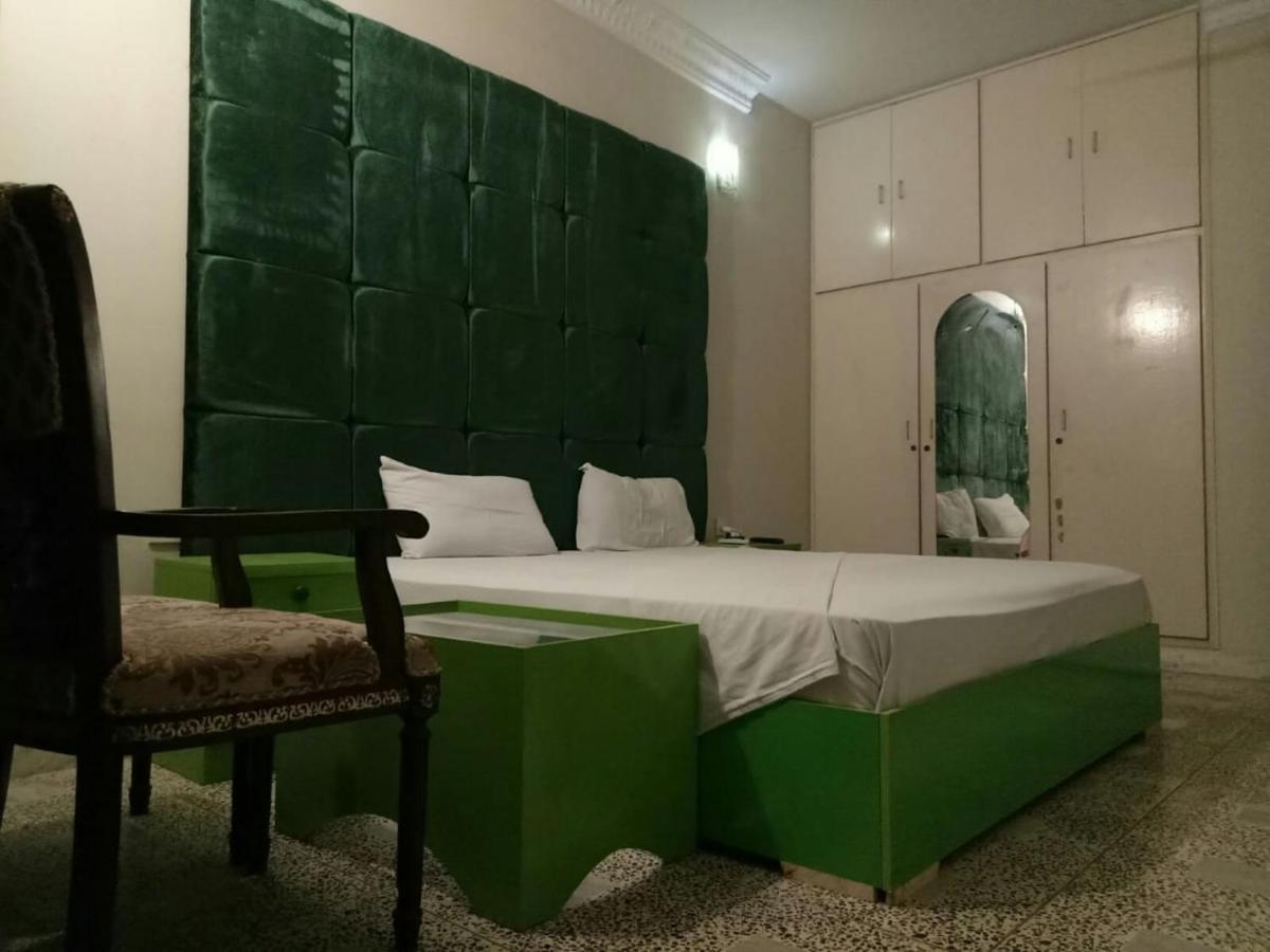 Hotel Crown Plaza, Near Karachi Airport, Darul Sehat Hospital, Dow, Agha Khan And Liaqat Hospital Dış mekan fotoğraf
