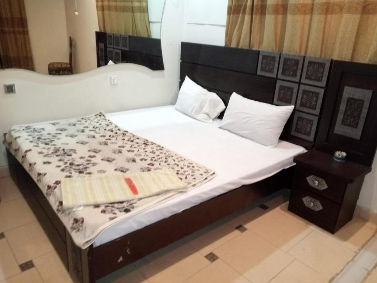 Hotel Crown Plaza, Near Karachi Airport, Darul Sehat Hospital, Dow, Agha Khan And Liaqat Hospital Dış mekan fotoğraf