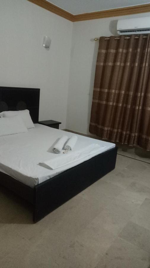 Hotel Crown Plaza, Near Karachi Airport, Darul Sehat Hospital, Dow, Agha Khan And Liaqat Hospital Dış mekan fotoğraf