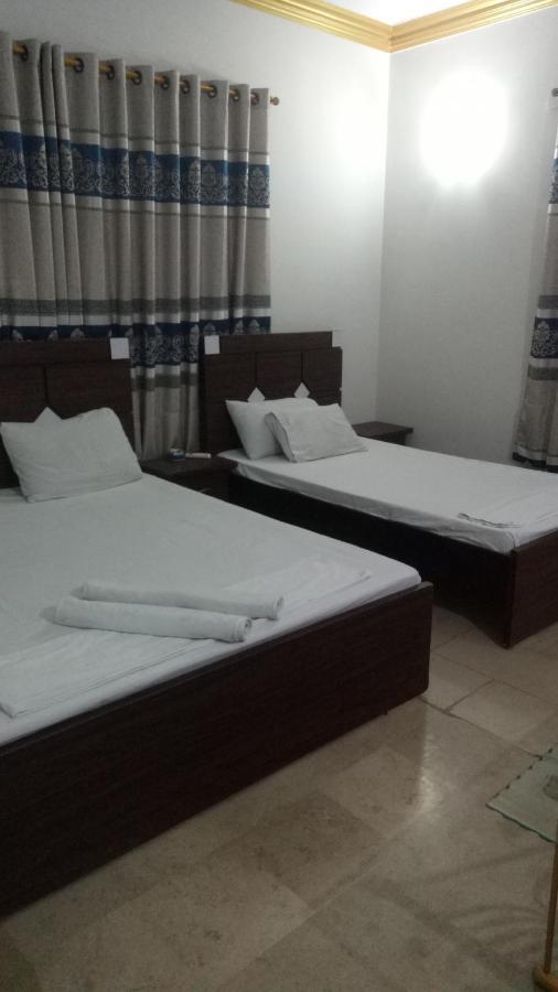 Hotel Crown Plaza, Near Karachi Airport, Darul Sehat Hospital, Dow, Agha Khan And Liaqat Hospital Dış mekan fotoğraf
