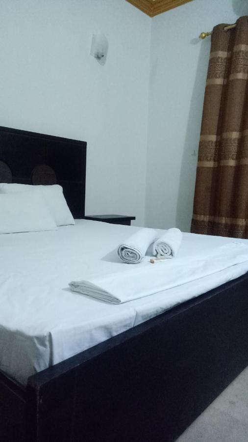 Hotel Crown Plaza, Near Karachi Airport, Darul Sehat Hospital, Dow, Agha Khan And Liaqat Hospital Dış mekan fotoğraf