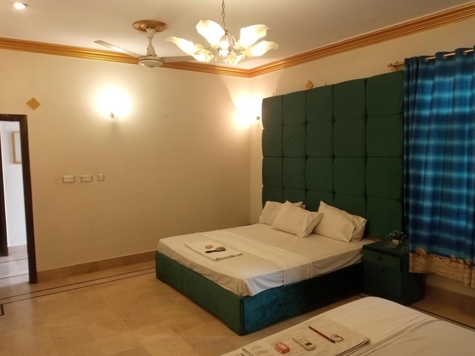 Hotel Crown Plaza, Near Karachi Airport, Darul Sehat Hospital, Dow, Agha Khan And Liaqat Hospital Dış mekan fotoğraf
