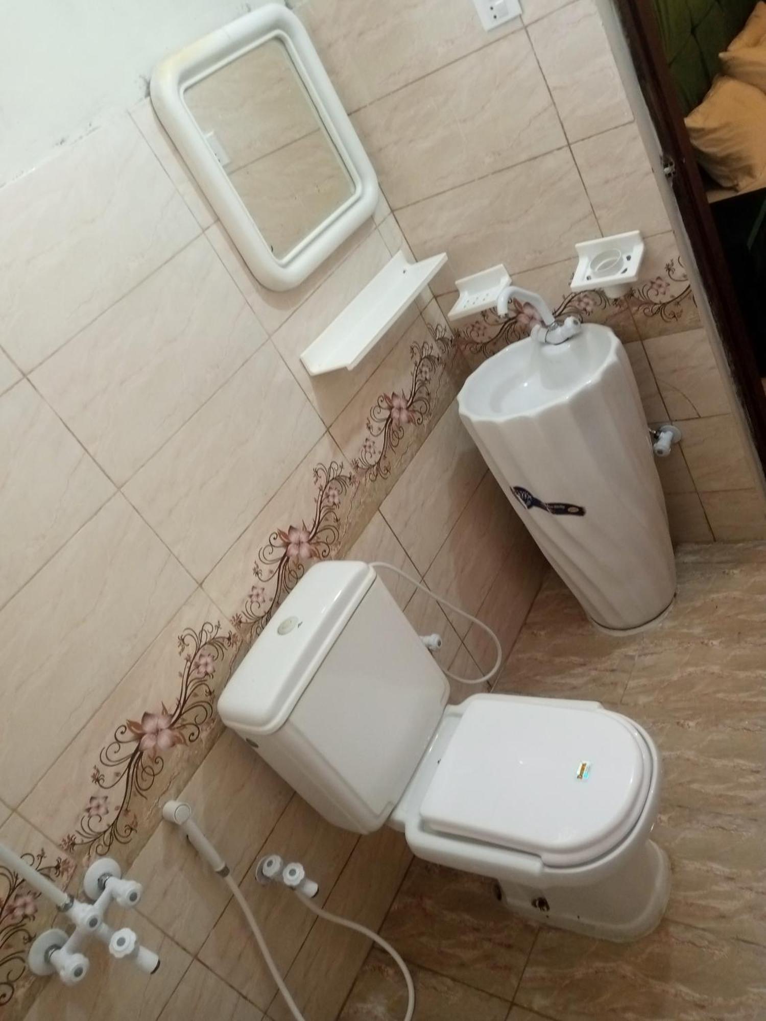 Hotel Crown Plaza, Near Karachi Airport, Darul Sehat Hospital, Dow, Agha Khan And Liaqat Hospital Dış mekan fotoğraf