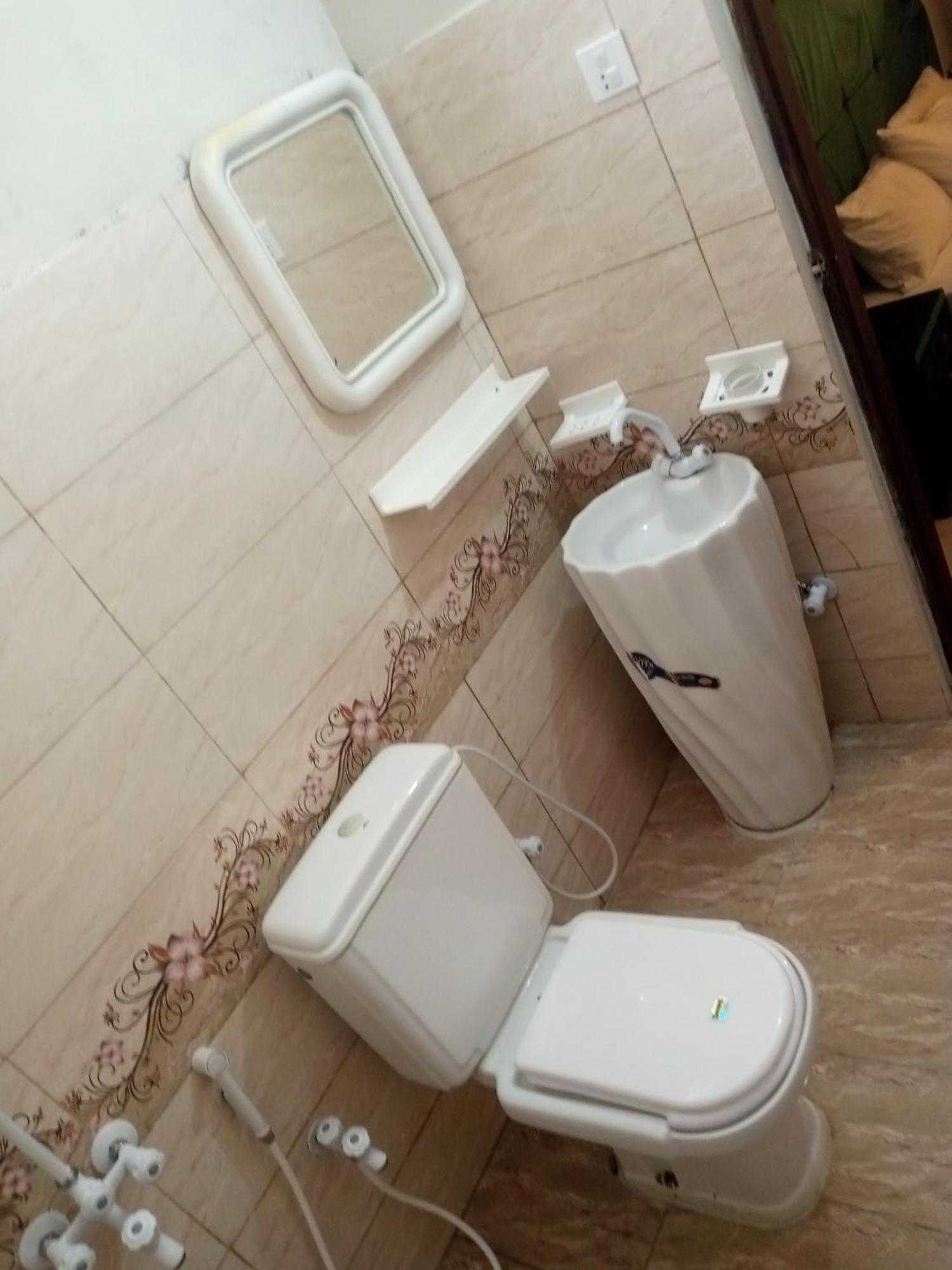Hotel Crown Plaza, Near Karachi Airport, Darul Sehat Hospital, Dow, Agha Khan And Liaqat Hospital Dış mekan fotoğraf