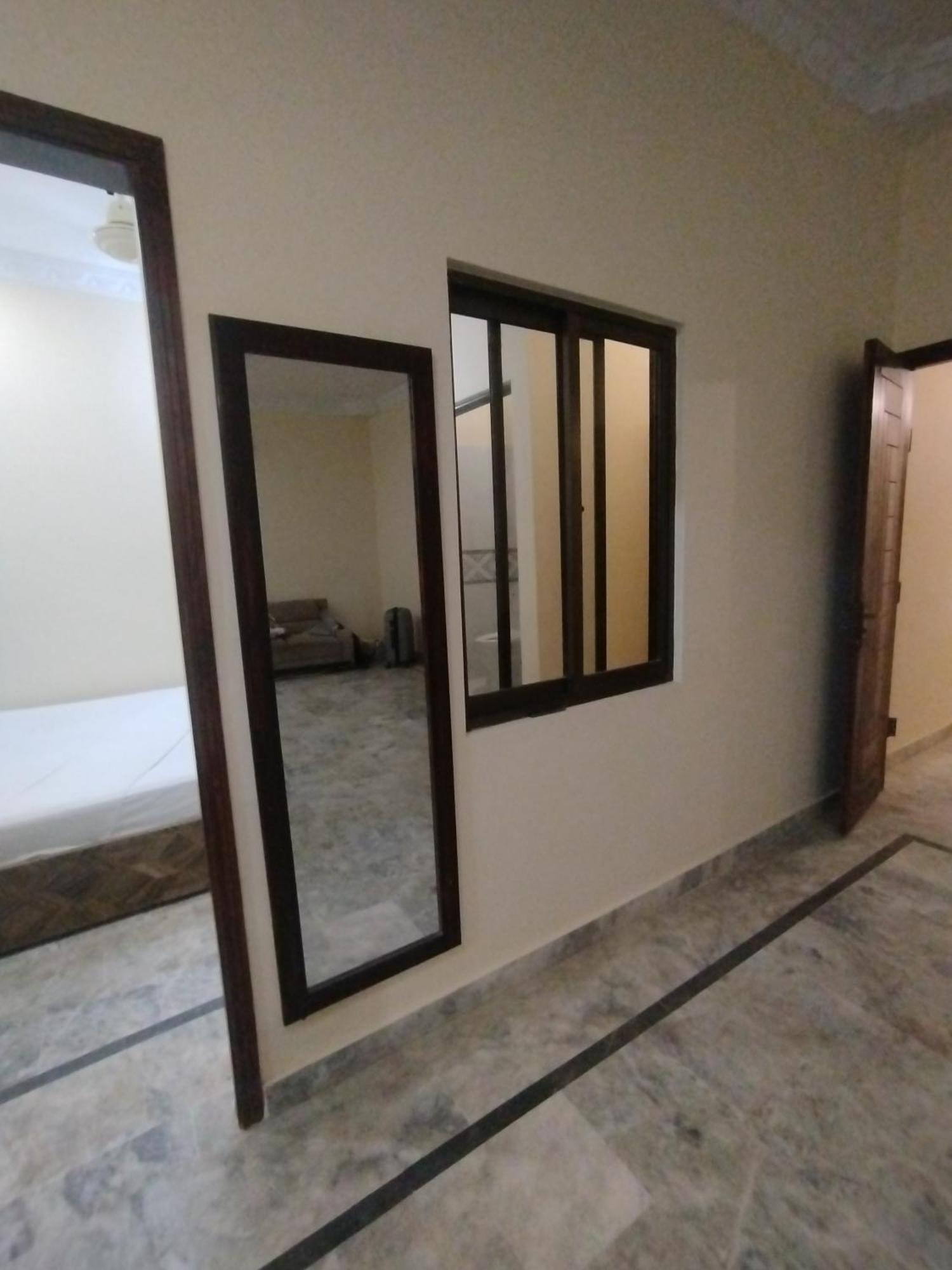Hotel Crown Plaza, Near Karachi Airport, Darul Sehat Hospital, Dow, Agha Khan And Liaqat Hospital Dış mekan fotoğraf
