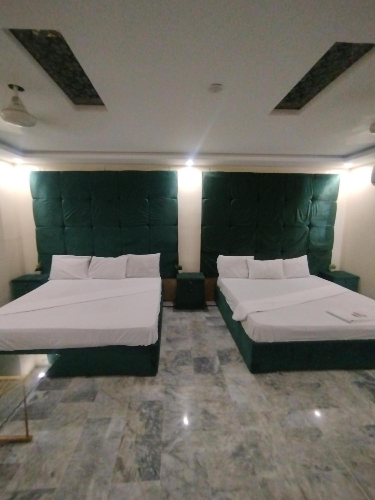 Hotel Crown Plaza, Near Karachi Airport, Darul Sehat Hospital, Dow, Agha Khan And Liaqat Hospital Dış mekan fotoğraf