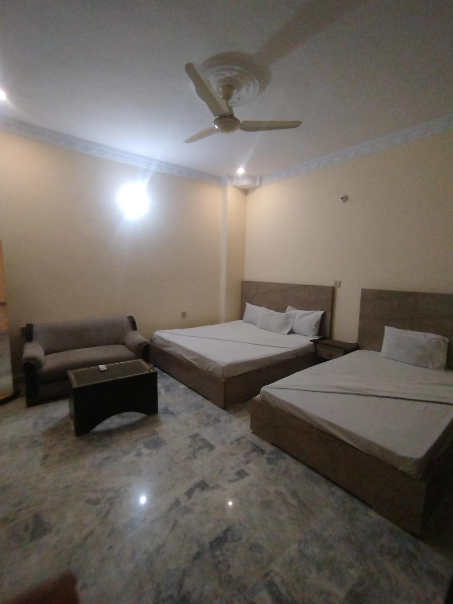 Hotel Crown Plaza, Near Karachi Airport, Darul Sehat Hospital, Dow, Agha Khan And Liaqat Hospital Dış mekan fotoğraf